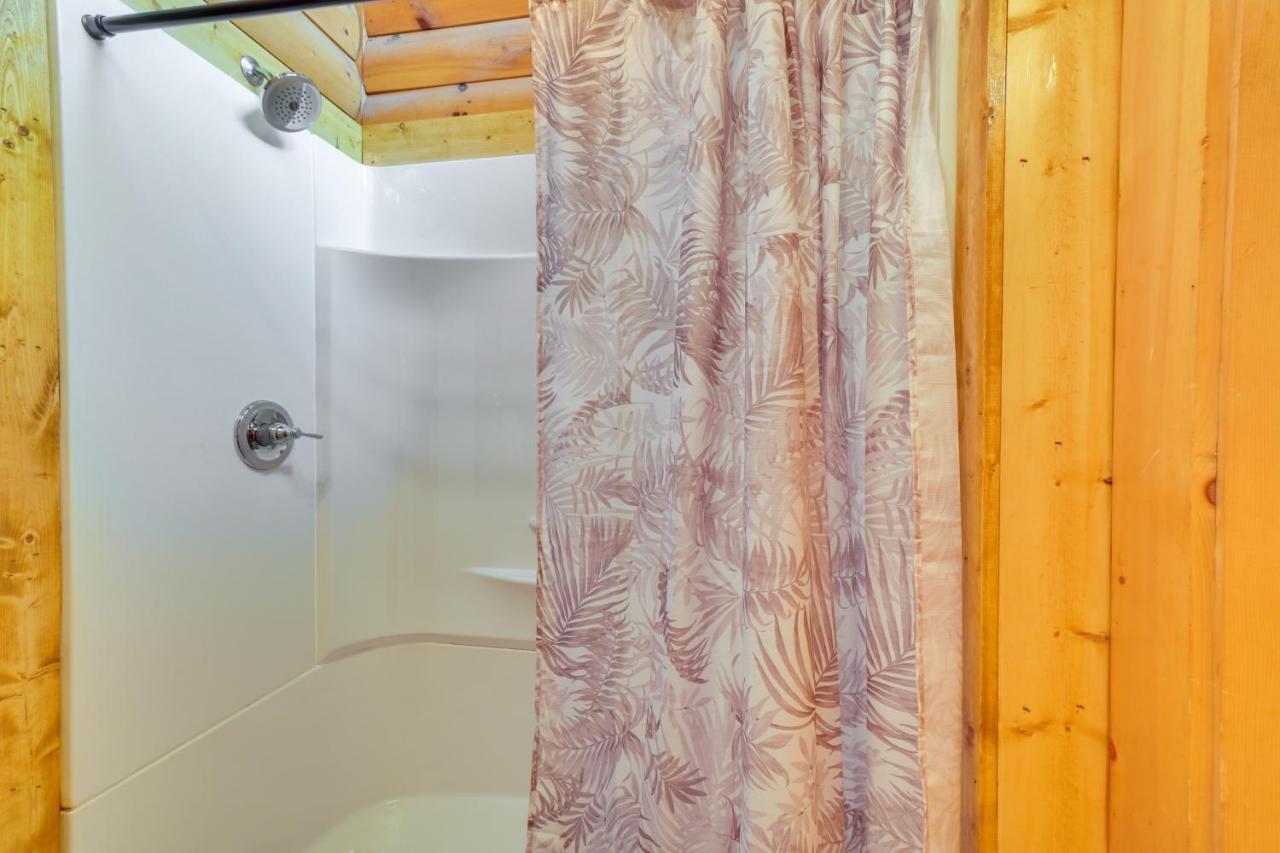 Lovely Gatlinburg Cabin With Private Hot Tub! Luaran gambar